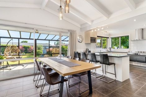 Photo of property in 8 Home Street, Winton, 9720