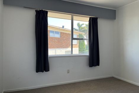 Photo of property in 68 Royal Road, Massey, Auckland, 0614