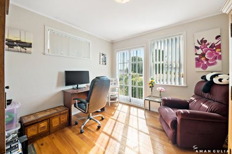 Photo of property in 19 Laura Street, Kelston, Auckland, 0602