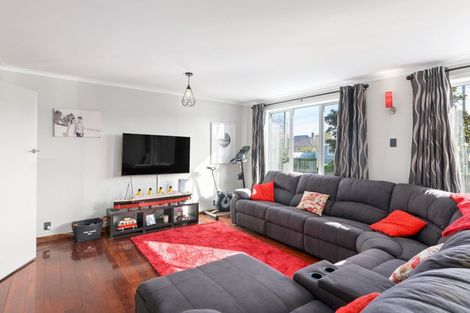 Photo of property in 64 Alfred Street, Fairfield, Hamilton, 3214