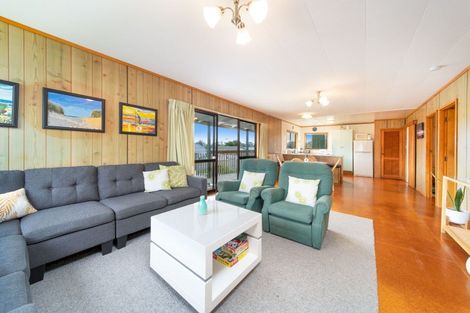 Photo of property in 16 Wharua Road, Oakura, Hikurangi, 0184