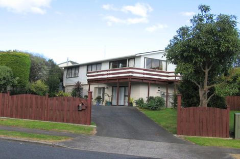 Photo of property in 4 Sikkim Crescent, Clover Park, Auckland, 2019