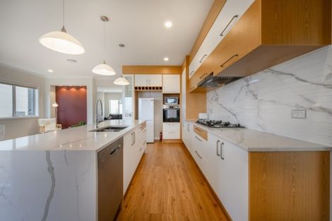 Photo of property in 11 Ballindrait Drive, Flat Bush, Auckland, 2019