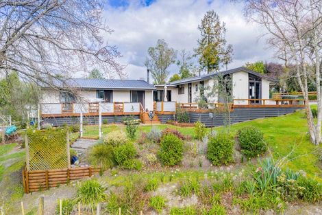 Photo of property in 21 Abbotsford Road, Waipawa, 4210