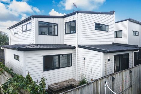 Photo of property in 14e Ropata Avenue, Point England, Auckland, 1072