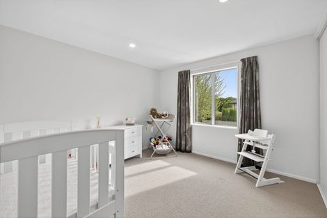 Photo of property in 1a Westburn Terrace, Burnside, Christchurch, 8041