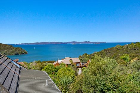 Photo of property in 14 Kotare Place, Sandspit, Warkworth, 0982