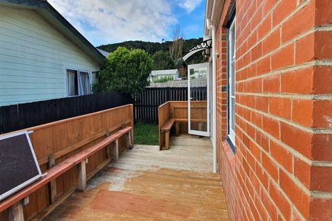 Photo of property in 5 Buller Grove, Naenae, Lower Hutt, 5011