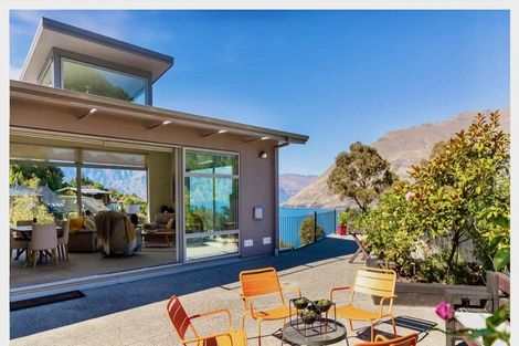 Photo of property in 234 Fernhill Road, Sunshine Bay, Queenstown, 9300