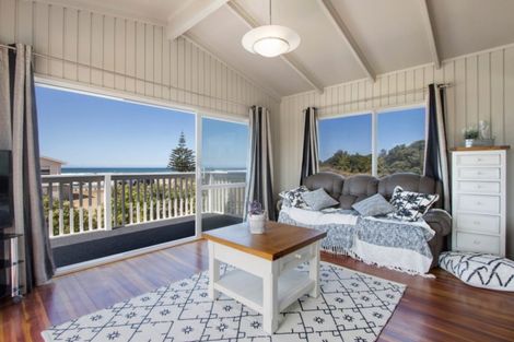 Photo of property in 287 Seaforth Road, Waihi Beach, 3611
