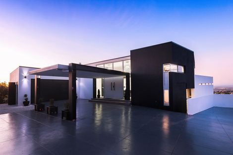 Photo of property in 12 Harry Ell Drive, Cashmere, Christchurch, 8022