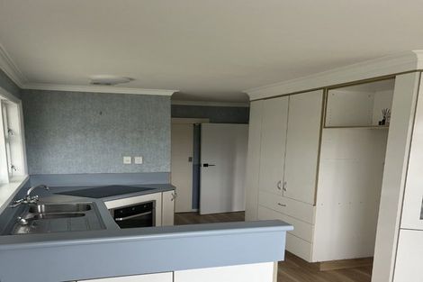 Photo of property in 1 Highfield Place, Levin, 5510