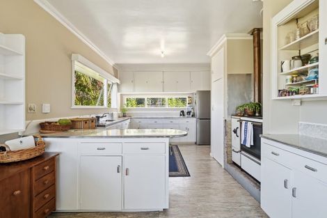Photo of property in 32 Mountain Road, Western Heights, Rotorua, 3015