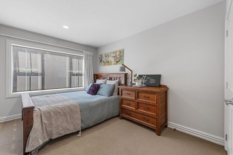 Photo of property in 24 Leneford Drive, East Tamaki, Auckland, 2013