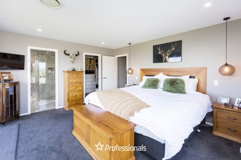 Photo of property in 263 Fairview Drive, Akatarawa, Upper Hutt, 5372