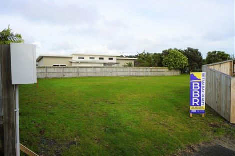 Photo of property in 370 One Tree Point Road, One Tree Point, 0118