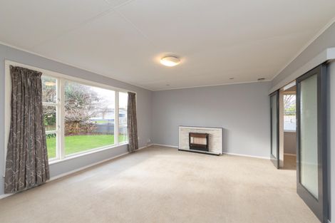 Photo of property in 88 Wikiriwhi Crescent, Awapuni, Palmerston North, 4412