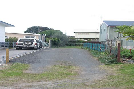 Photo of property in 302b Given Avenue, Whangamata, 3620