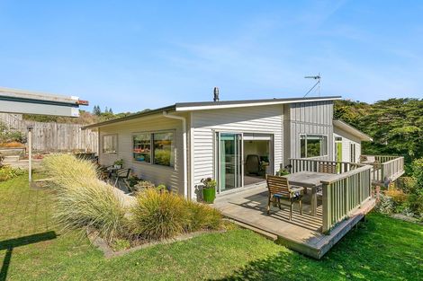 Photo of property in 7 View Road, Titahi Bay, Porirua, 5022