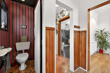 Photo of property in 77 Pahiatua Street, Hokowhitu, Palmerston North, 4410