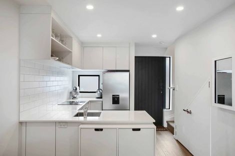 Photo of property in 28 Ivy Nola Way, Henderson, Auckland, 0612