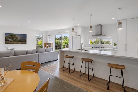 Photo of property in 16 Sharman Place, Pyes Pa, Tauranga, 3112