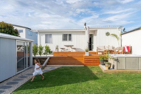 Photo of property in 218 Dickson Road, Papamoa Beach, Papamoa, 3118