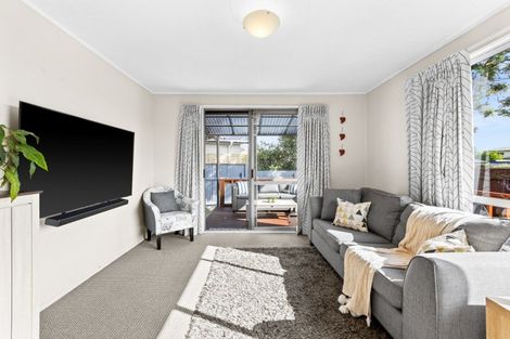 Photo of property in 2 Otatara Road, Taradale, Napier, 4112