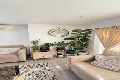 Photo of property in 45 Black Beech Crescent, Takanini, 2110