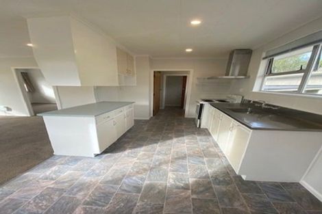 Photo of property in 3b Peckham Grove, Tawa, Wellington, 5028