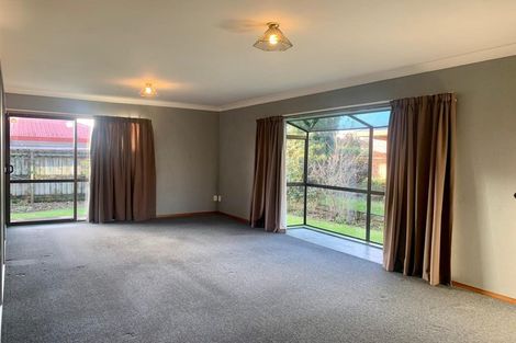 Photo of property in 4/29 West Street, Pukekohe, 2120