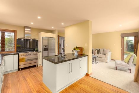 Photo of property in 90 Totara Street, Riccarton, Christchurch, 8041