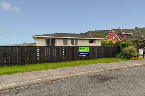 Photo of property in 35a Roband Crescent, Brown Owl, Upper Hutt, 5018