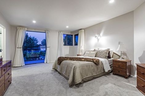 Photo of property in 13 Oakway Drive, Schnapper Rock, Auckland, 0632