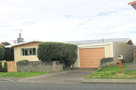 Photo of property in 5 Moa Street, Mount Maunganui, 3116
