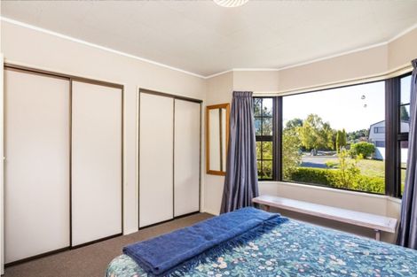 Photo of property in 2 Ascot Close, Richmond Heights, Taupo, 3330