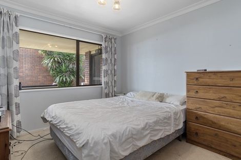 Photo of property in 74 Harbour View Road, Omokoroa, 3114