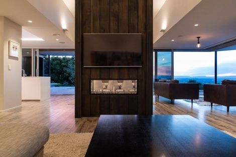 Photo of property in 207 Durham Drive, Havelock North, 4130