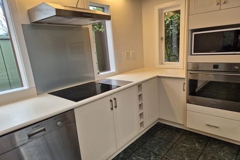 Photo of property in 39 Lucknow Terrace, Khandallah, Wellington, 6035