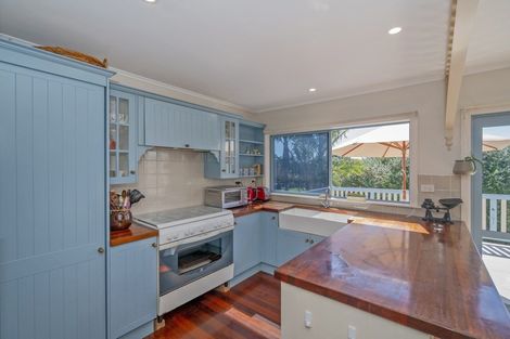 Photo of property in 5 Pipi Dune, Whitianga, 3510