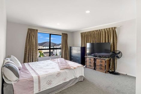 Photo of property in 9 Cooladawson Drive, Flat Bush, Auckland, 2019