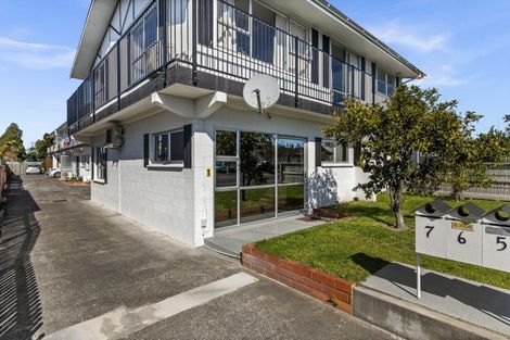 Photo of property in 1/8 Lee Road, Taradale, Napier, 4112