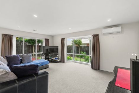 Photo of property in 54 Englefield Road, Northwood, Christchurch, 8051