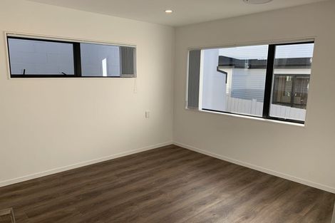 Photo of property in 40b Spencer Road, Pinehill, Auckland, 0632