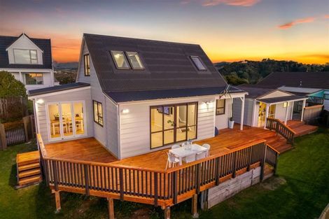 Photo of property in 86 Mercury Way, Whitby, Porirua, 5024