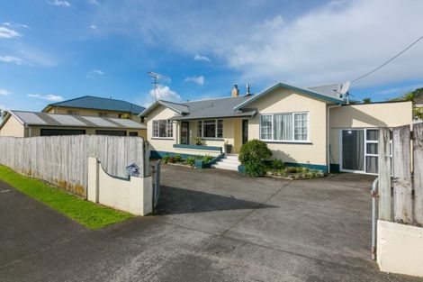 Photo of property in 13 Tupoki Street, Glen Avon, New Plymouth, 4312