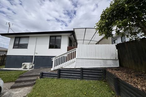Photo of property in 1/39 Caribbean Drive, Unsworth Heights, Auckland, 0632
