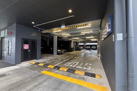 Photo of property in Proximity Apartment Hotel, 172 Thorndon Quay, Pipitea, Wellington, 6011