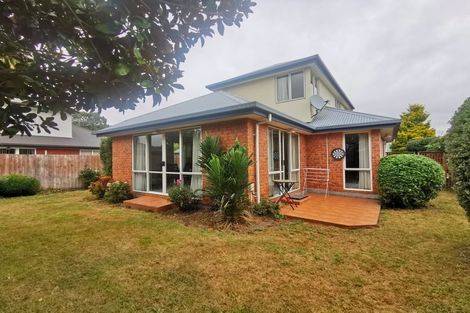 Photo of property in 4 Rosefield Lane, Northcote, Christchurch, 8052