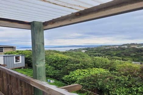 Photo of property in 107 Dowse Drive, Maungaraki, Lower Hutt, 5010